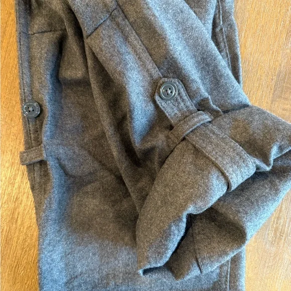 Club Monaco Gray Cargo Pants Relaxed Fit - Picture 2 of 6